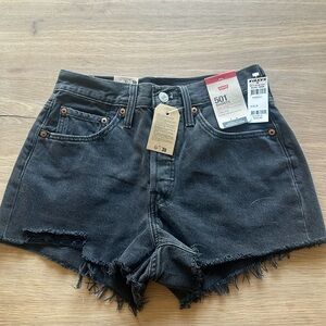 🌟NWT Levi’s 501 Black Shorts - Size 26